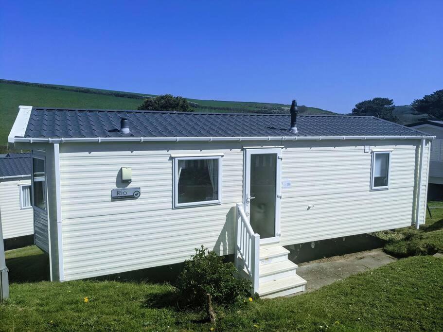 Large 4 Person Couples And Family Caravan In Newquay Bay Resort Zewnętrze zdjęcie