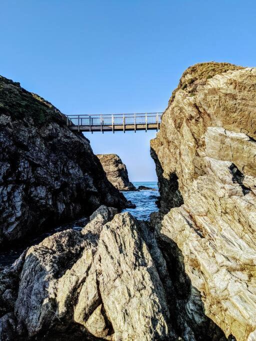 Large 4 Person Couples And Family Caravan In Newquay Bay Resort Zewnętrze zdjęcie